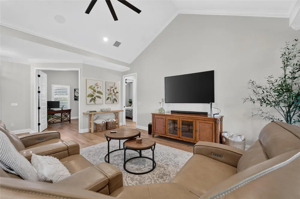5391 CLUBHOUSE HILLS LANE Lakeland, FL 33812