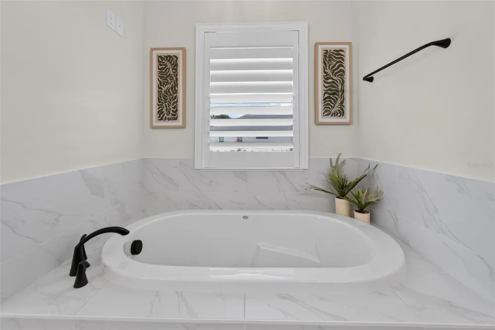 5391 CLUBHOUSE HILLS LANE Lakeland, FL 33812