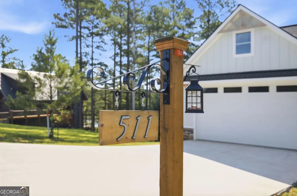 511 Sandy Lake LN Blairsville, GA 30512