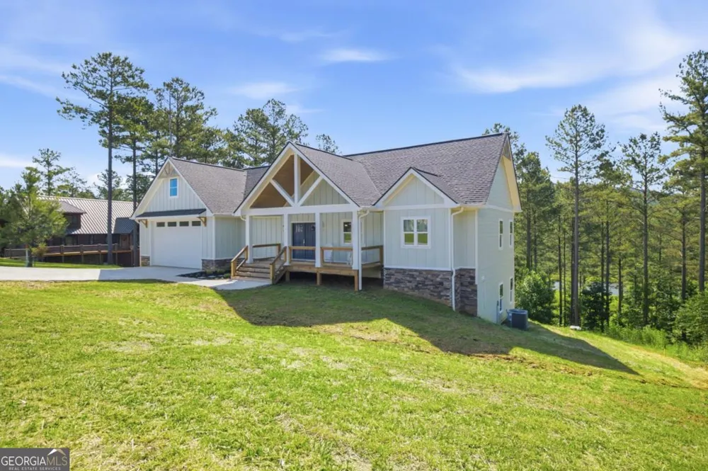 511 Sandy Lake LN Blairsville, GA 30512