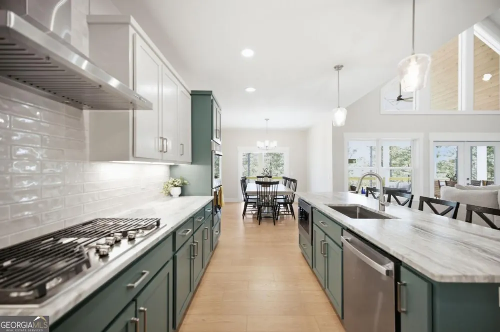 511 Sandy Lake LN Blairsville, GA 30512