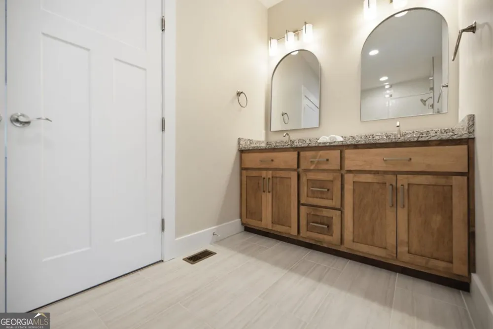 511 Sandy Lake LN Blairsville, GA 30512