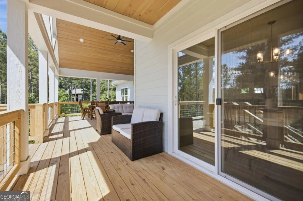 511 Sandy Lake LN Blairsville, GA 30512