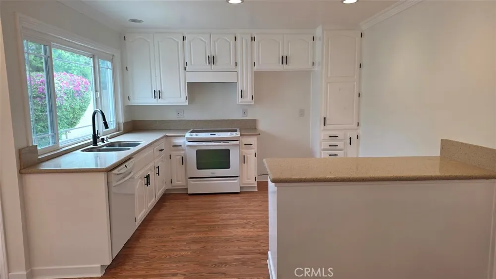 6631 Wrenfield Drive Huntington Beach, CA 92647