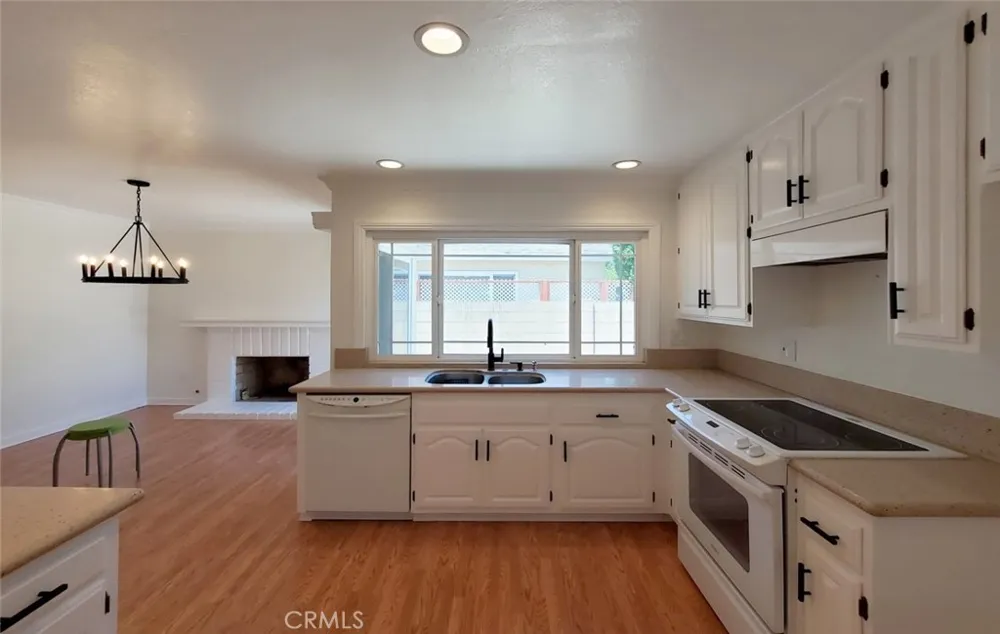 6631 Wrenfield Drive Huntington Beach, CA 92647