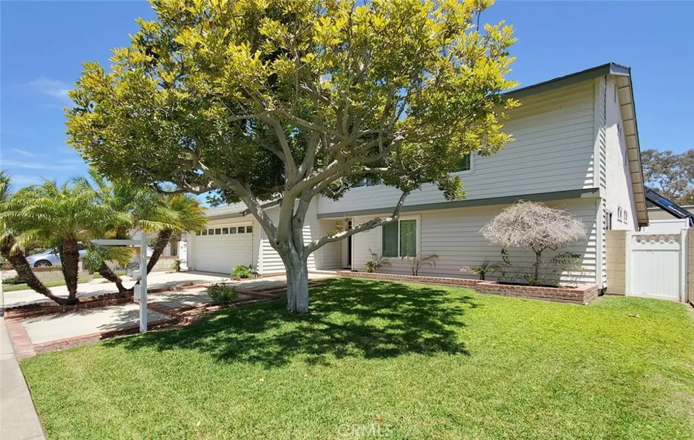 6631 Wrenfield Drive Huntington Beach, CA 92647