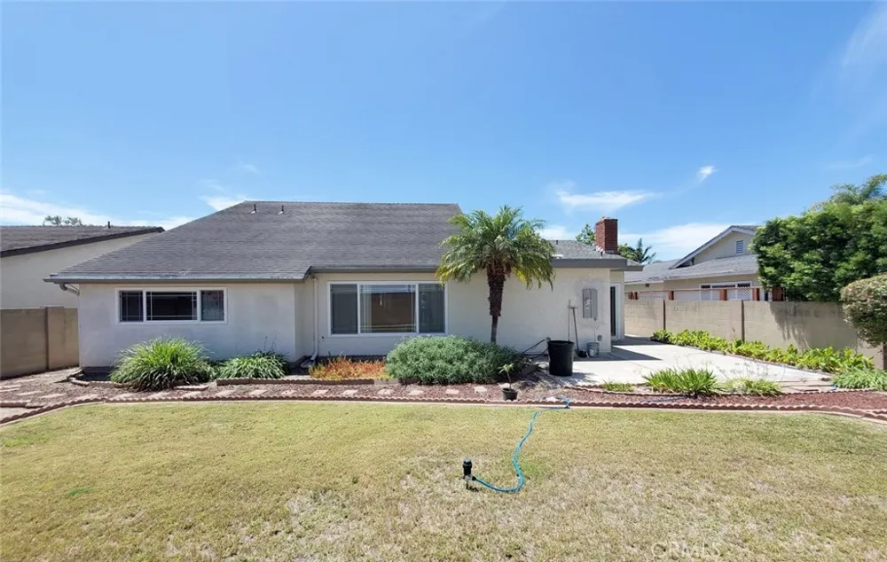 6631 Wrenfield Drive Huntington Beach, CA 92647