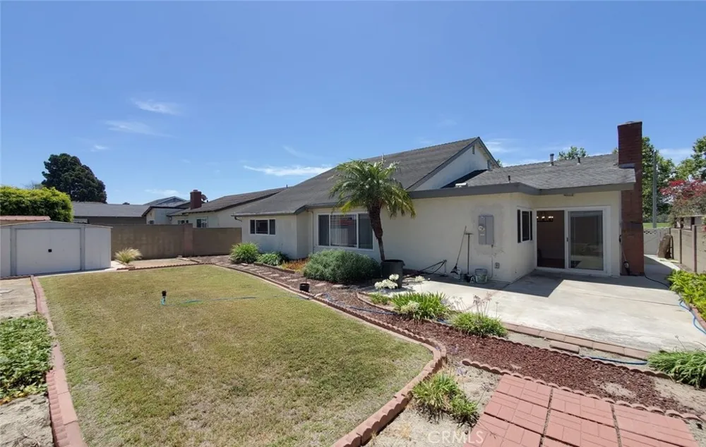 6631 Wrenfield Drive Huntington Beach, CA 92647
