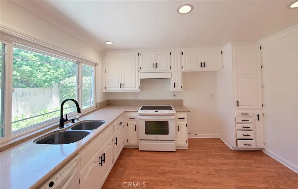 6631 Wrenfield Drive Huntington Beach, CA 92647