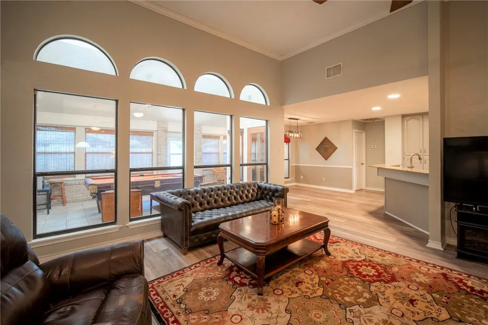 308 Sea Gate Drive Portland, TX 78374