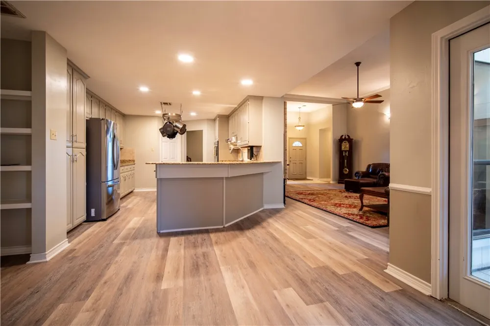 308 Sea Gate Drive Portland, TX 78374