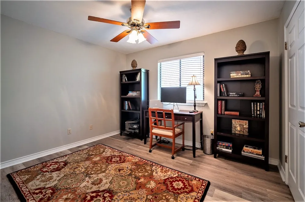 308 Sea Gate Drive Portland, TX 78374
