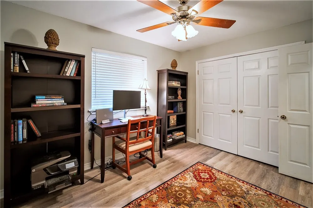 308 Sea Gate Drive Portland, TX 78374