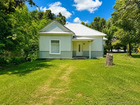 1103 Ida Way