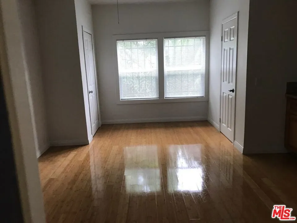 1044 BONNIE BRAE STREET #209 Los Angeles, CA 90026