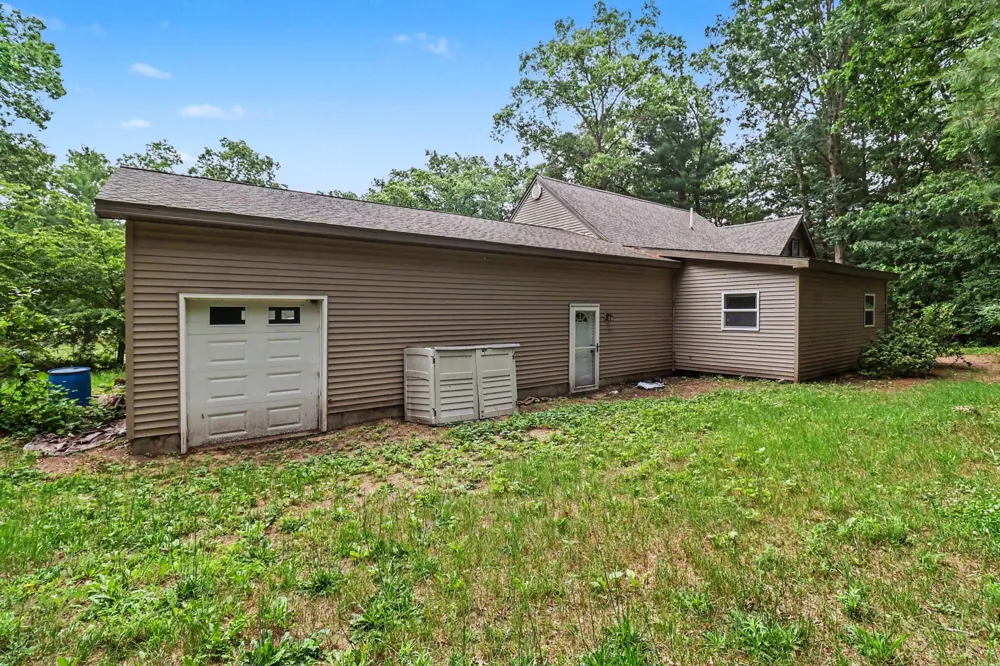 105 Mike Street Fountain, MI 49410