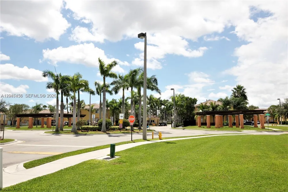 2432 SE 14th Ave #277 Homestead, FL 33035