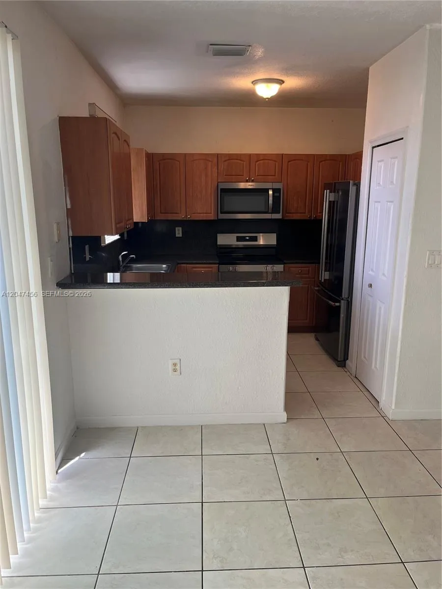 2432 SE 14th Ave #277 Homestead, FL 33035