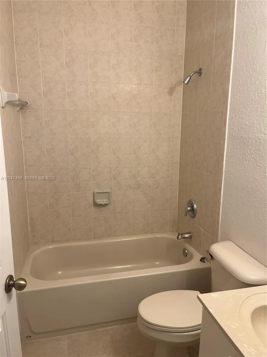 2432 SE 14th Ave #277 Homestead, FL 33035