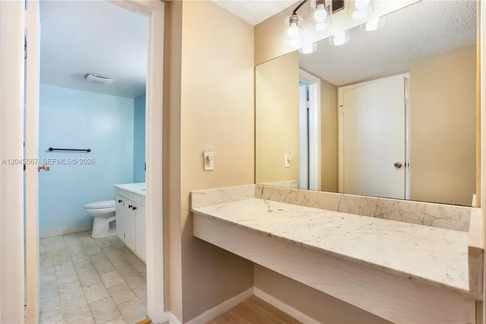 2301 S Ocean Dr #1006 Hollywood, FL 33019