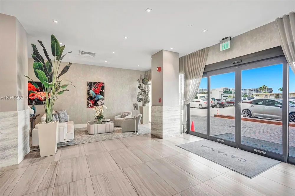 2301 S Ocean Dr #1006 Hollywood, FL 33019