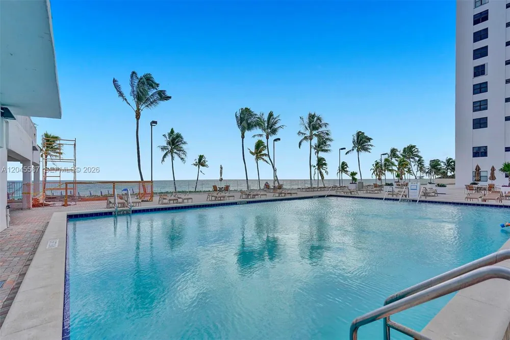 2301 S Ocean Dr #1006 Hollywood, FL 33019
