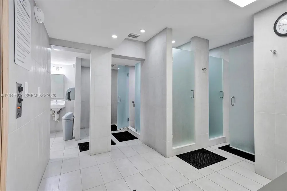 2301 S Ocean Dr #1006 Hollywood, FL 33019