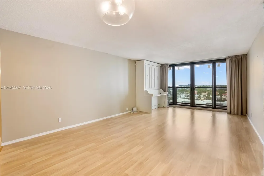 2301 S Ocean Dr #1006 Hollywood, FL 33019