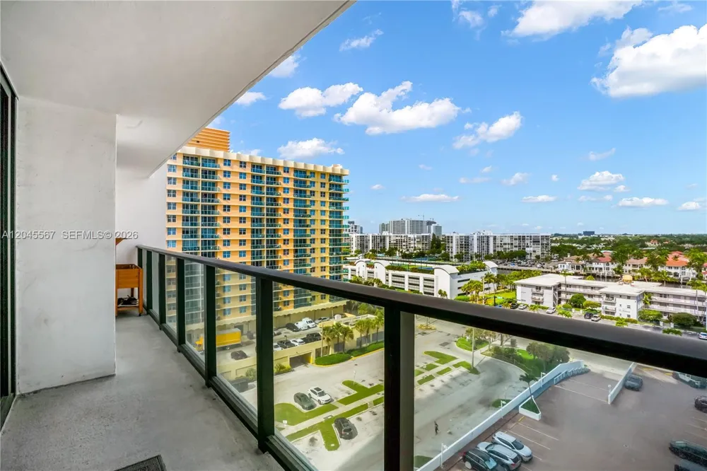 2301 S Ocean Dr #1006 Hollywood, FL 33019