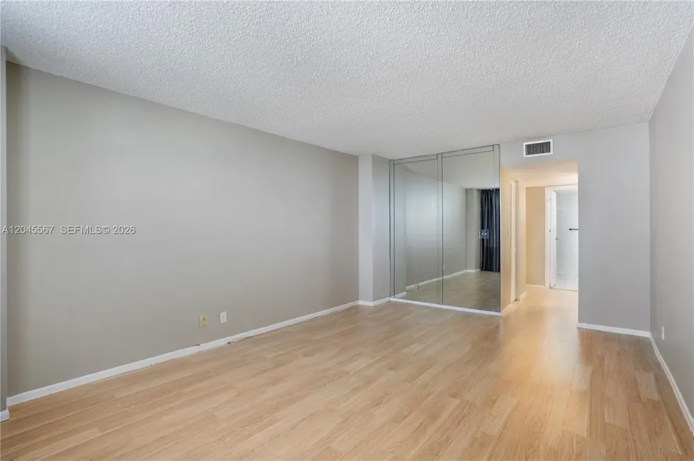 2301 S Ocean Dr #1006 Hollywood, FL 33019