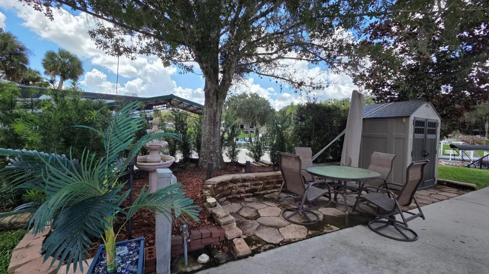 579 WATERWAY DRIVE River Ranch, FL 33867