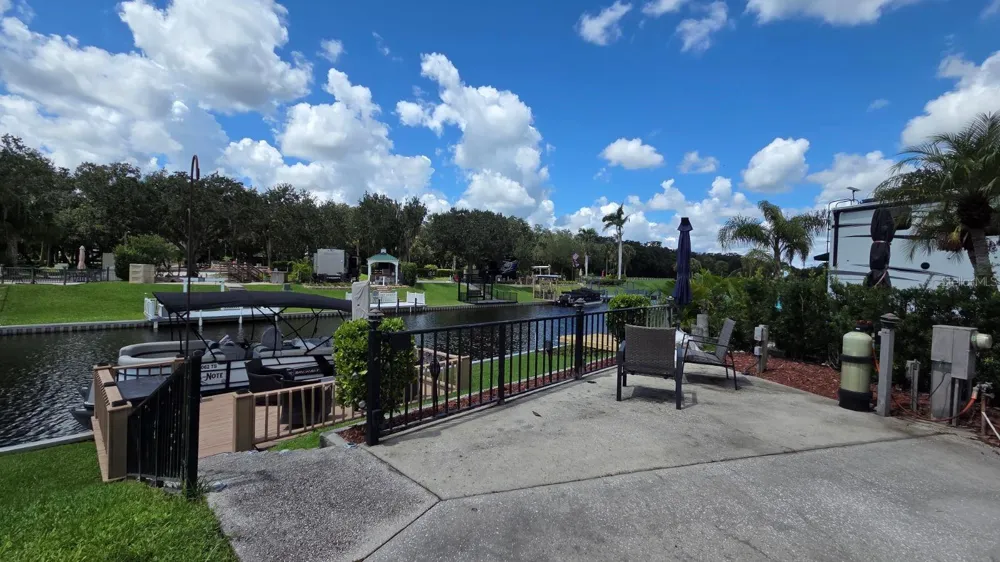 579 WATERWAY DRIVE River Ranch, FL 33867
