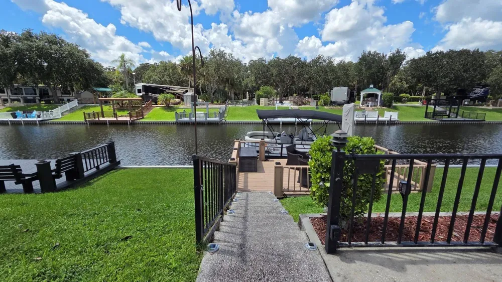 579 WATERWAY DRIVE River Ranch, FL 33867