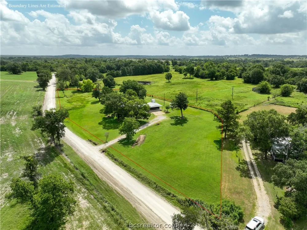 2433 County Road 409 Navasota, TX 77868