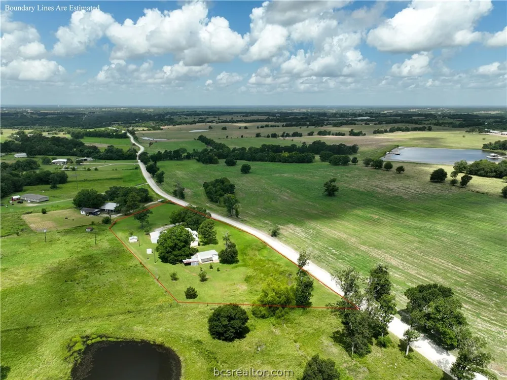 2433 County Road 409 Navasota, TX 77868