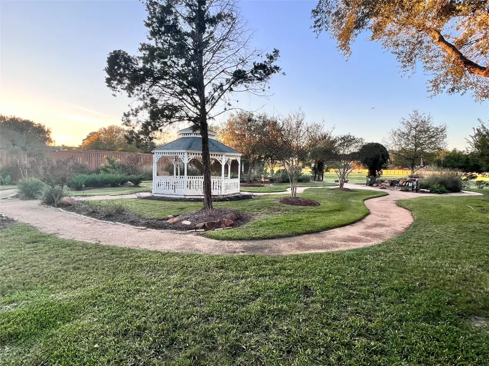 19739 Moonhollow Drive Houston, TX 77084