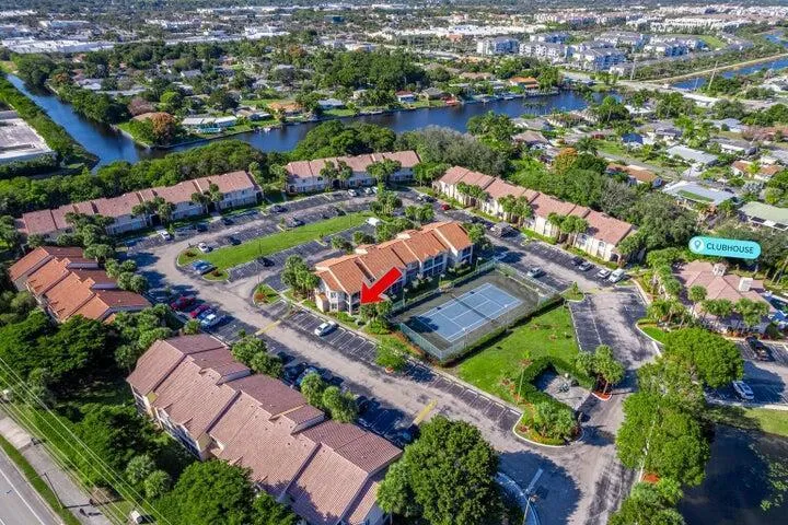 815 W Boynton Beach Boulevard #12-106 Boynton Beach, FL 33426