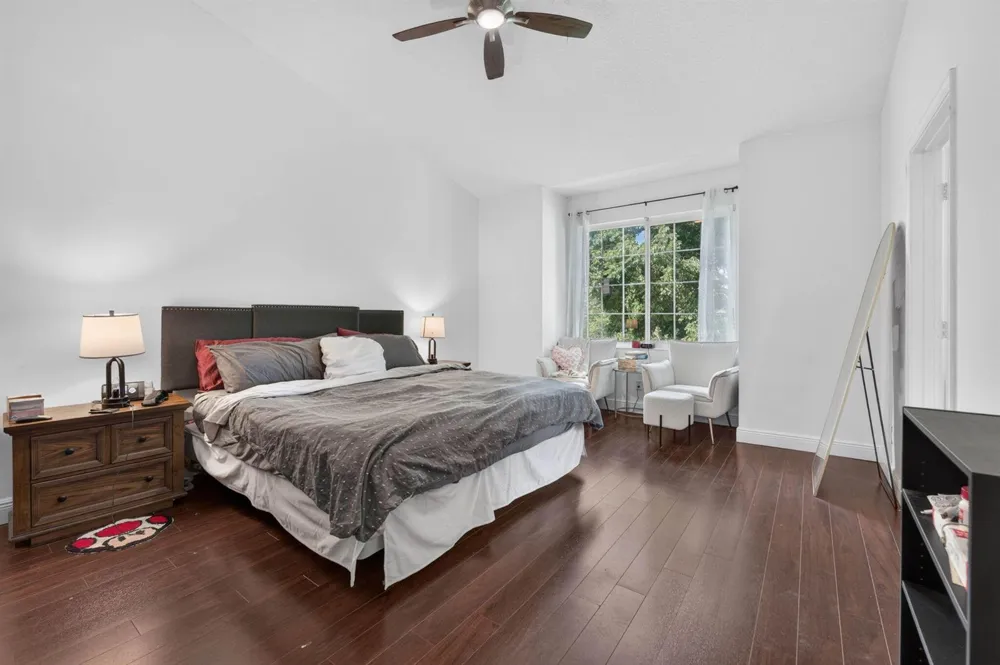 3355 Lakeside Drive Davie, FL 33328