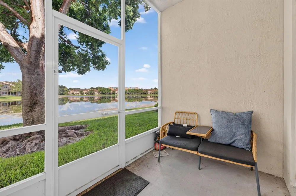 3355 Lakeside Drive Davie, FL 33328