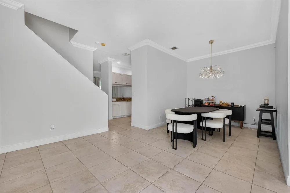 3355 Lakeside Drive Davie, FL 33328