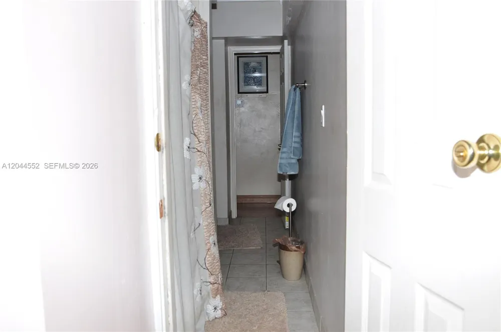 5630 SW 55th Ave Davie, FL 33314