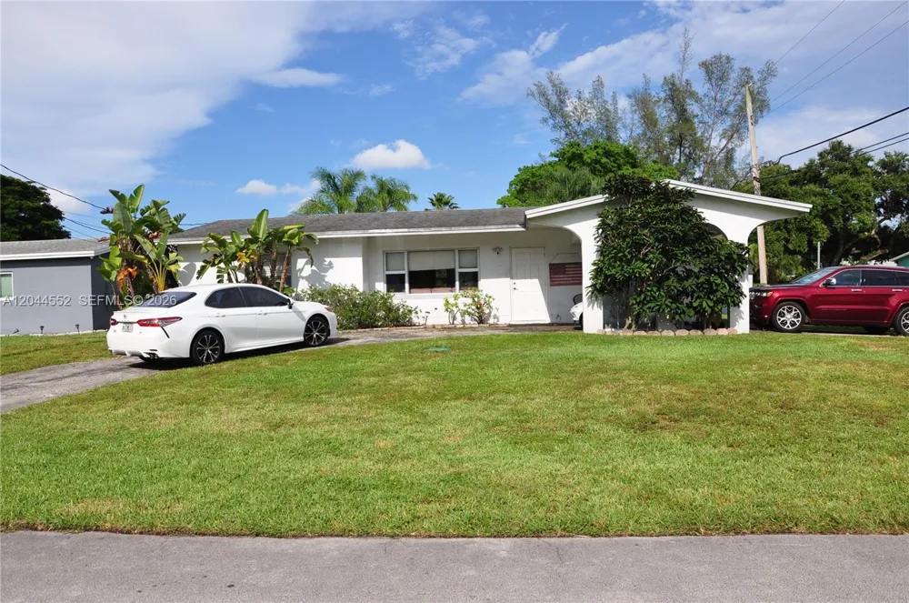 5630 SW 55th Ave Davie, FL 33314