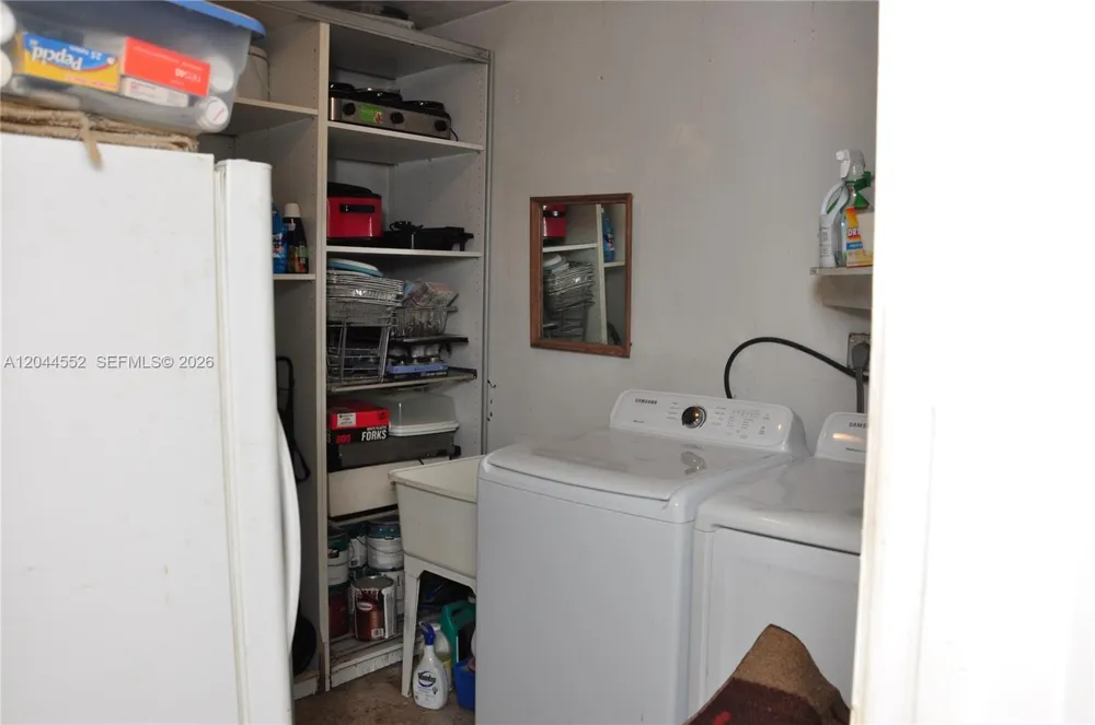 5630 SW 55th Ave Davie, FL 33314