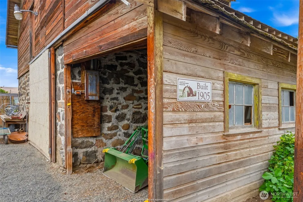 12801 Pioneer Road Prosser, WA 99350