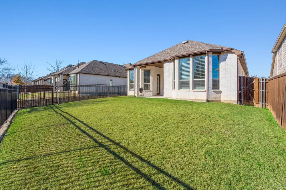 2813 Black Walnut Street McKinney, TX 75071