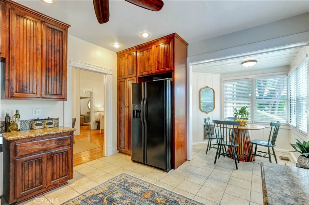 703 Manzanita Sierra Madre, CA 91024