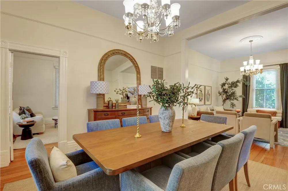 703 Manzanita Sierra Madre, CA 91024