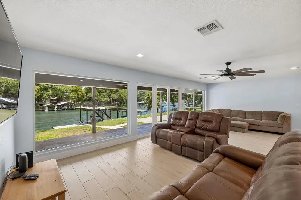 611 Lake Placid Drive Seguin, TX 78155