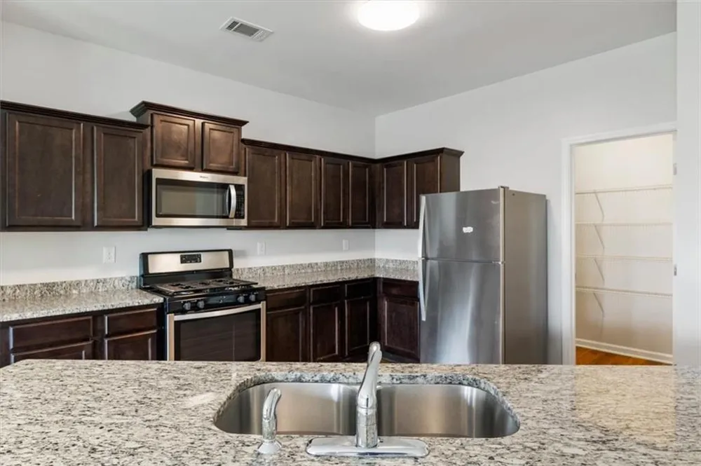 703 Independence Avenue Pendergrass, GA 30567