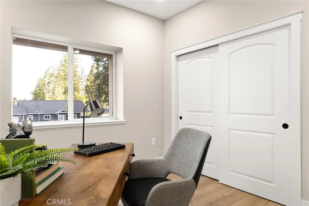 1351 Orput Paradise, CA 95969